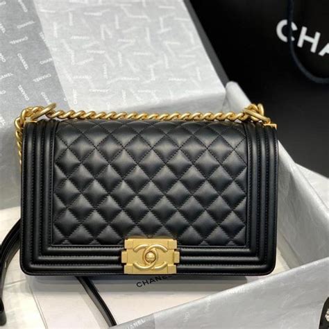 pochette rosso chanel on line|Chanel handbags outlet.